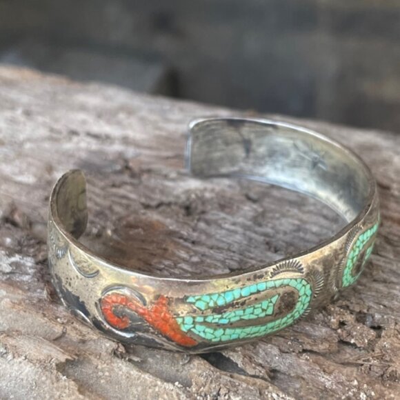 Antique Zuni Chip Inlay Turquoise Coral Cuff Bracelet Sm. Sterling Signed - Picture 14 of 14